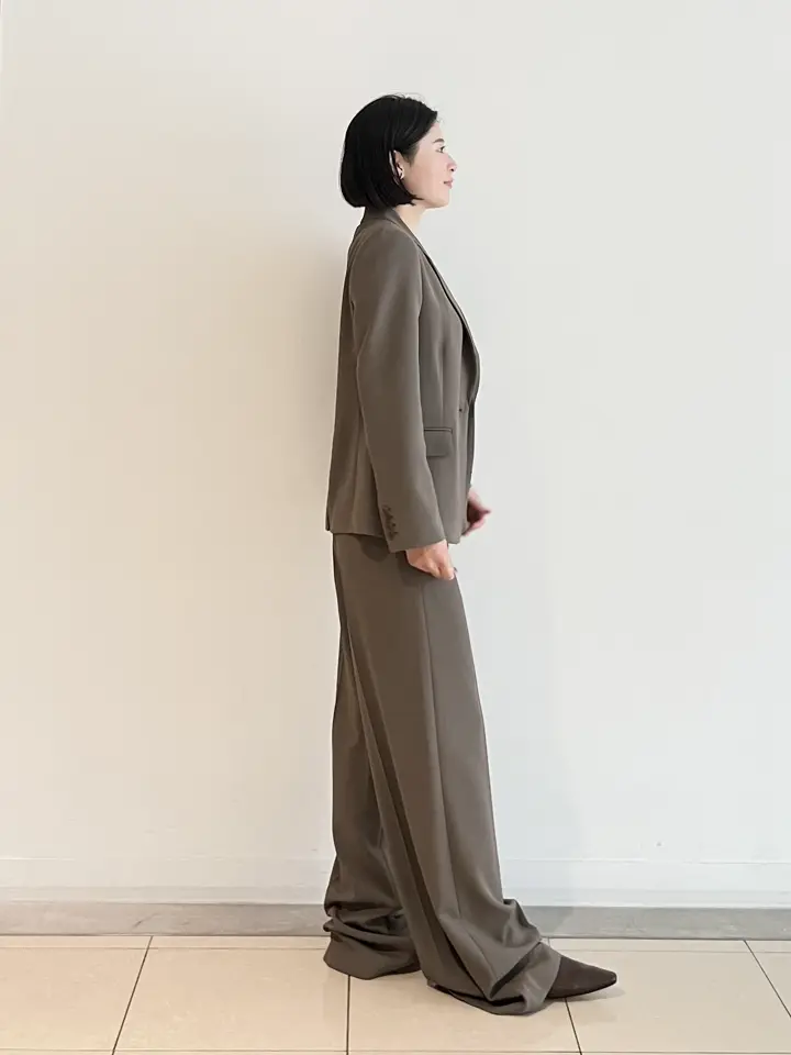 JOSEPH スタッフ コーディネート画像