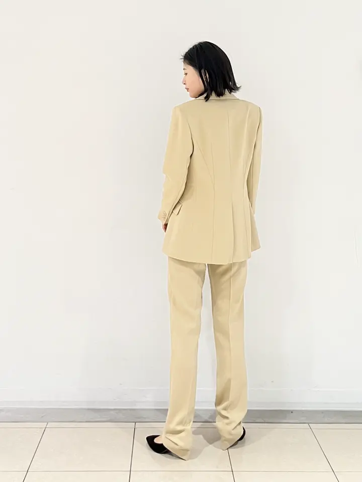 JOSEPH スタッフ コーディネート画像