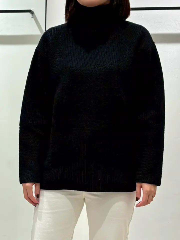 JOSEPH 小田 コーディネート画像