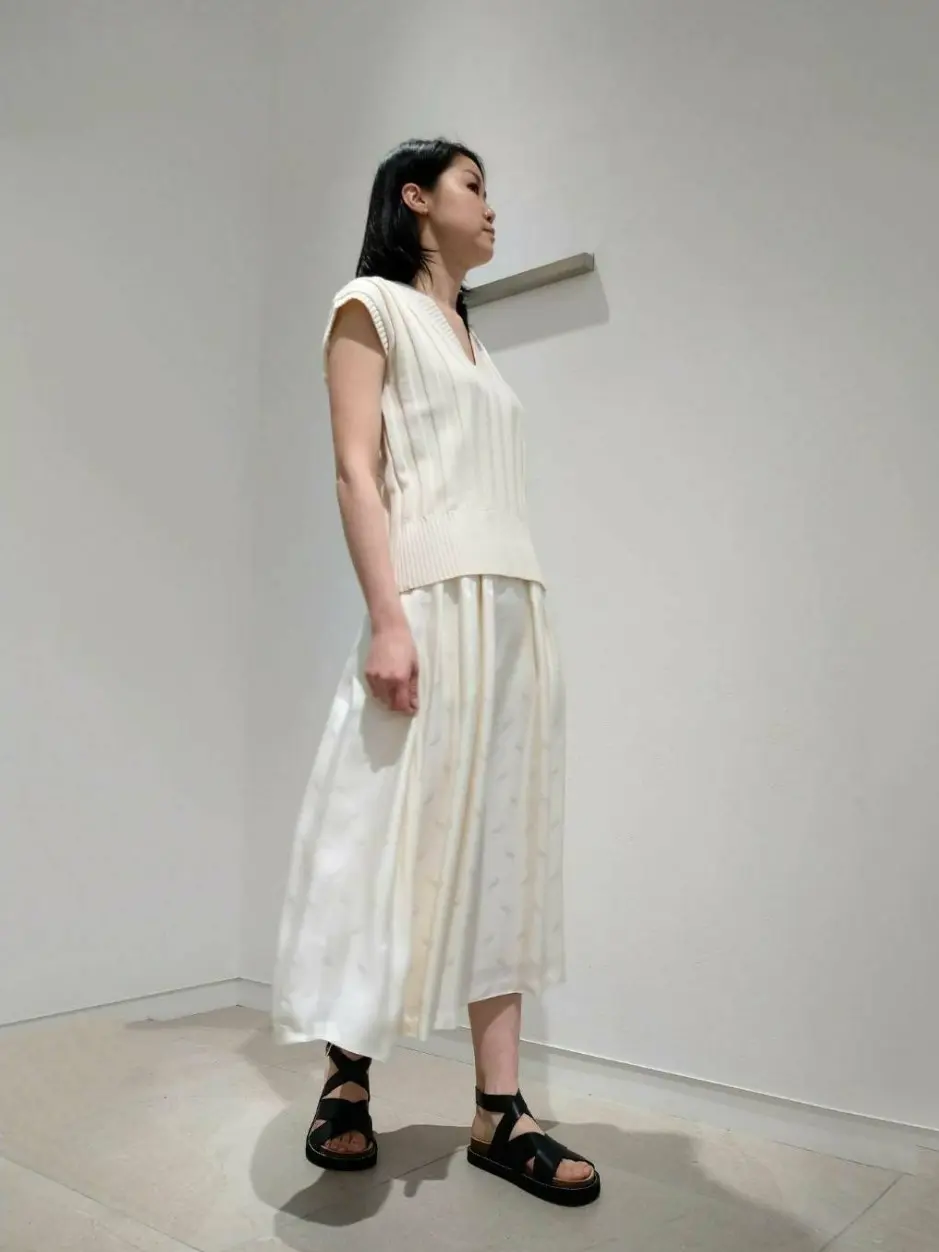 JOSEPH スタッフ コーディネート画像