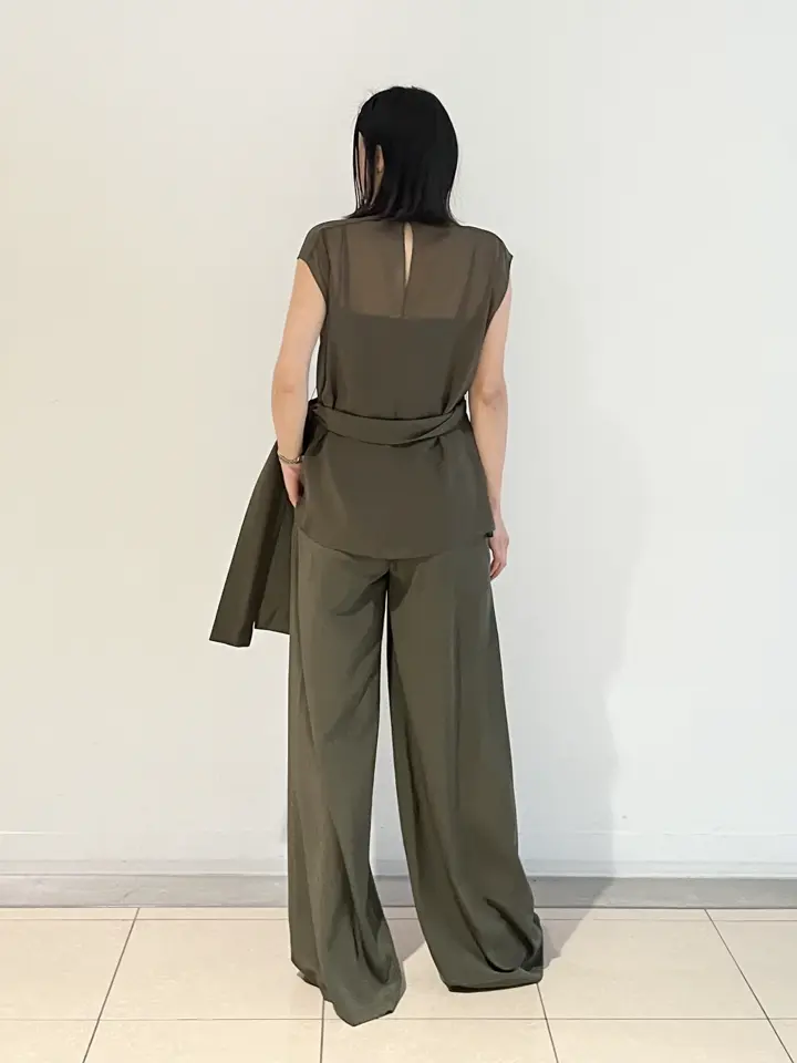 JOSEPH スタッフ コーディネート画像