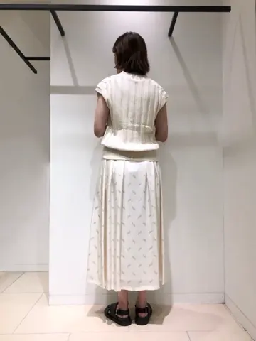 JOSEPH スタッフ コーディネート画像