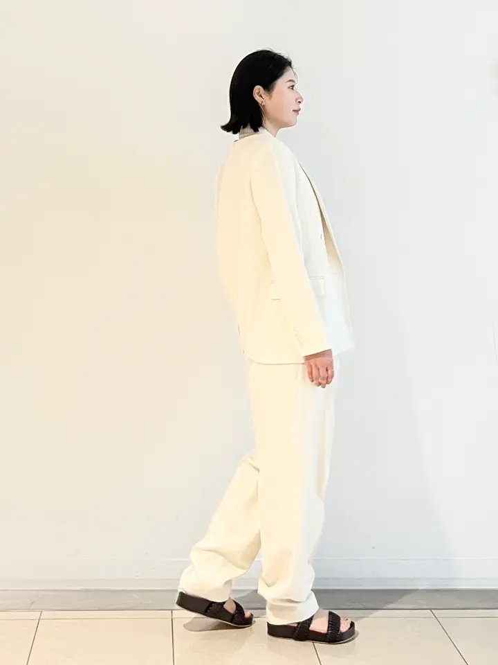 JOSEPH スタッフ コーディネート画像