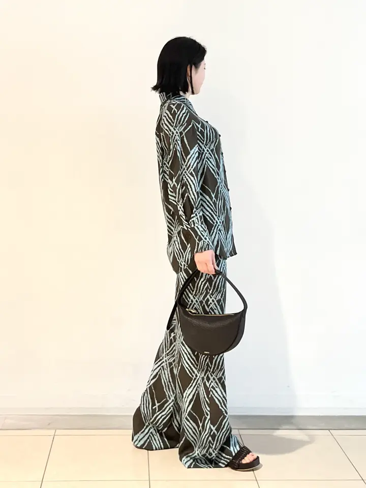 JOSEPH スタッフ コーディネート画像