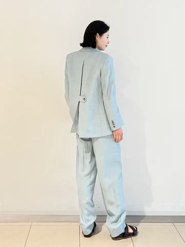 JOSEPH スタッフ コーディネート画像