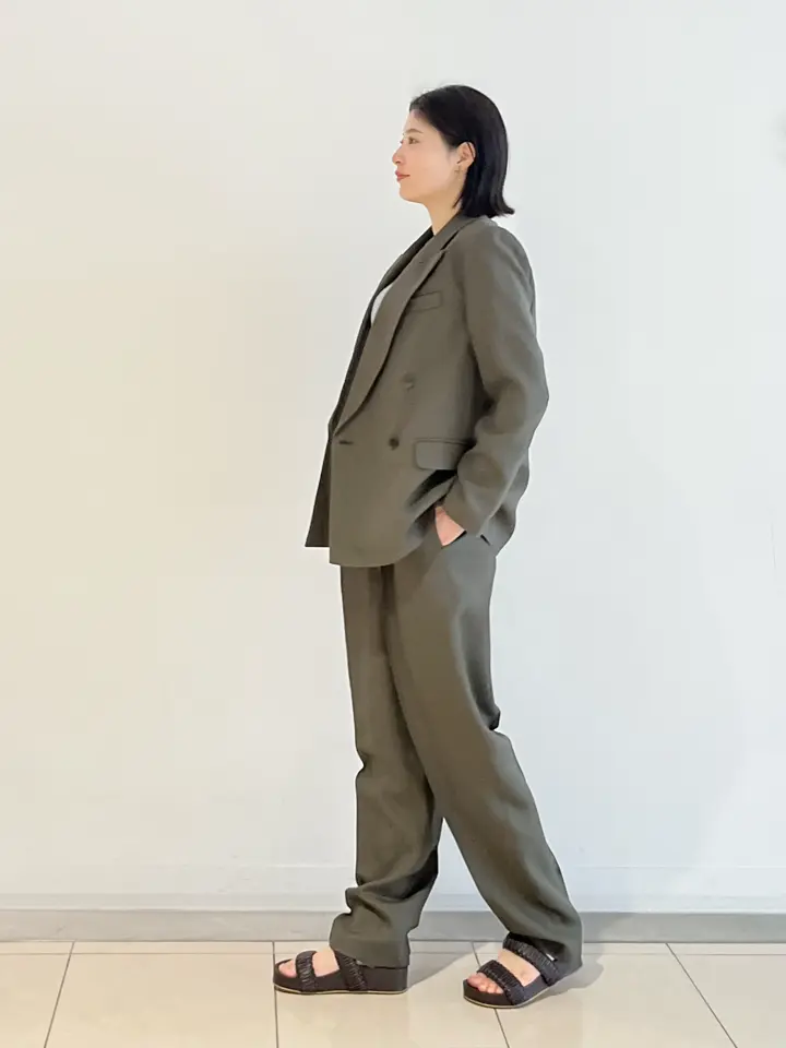 JOSEPH スタッフ コーディネート画像