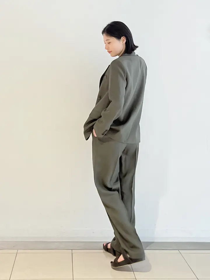 JOSEPH スタッフ コーディネート画像