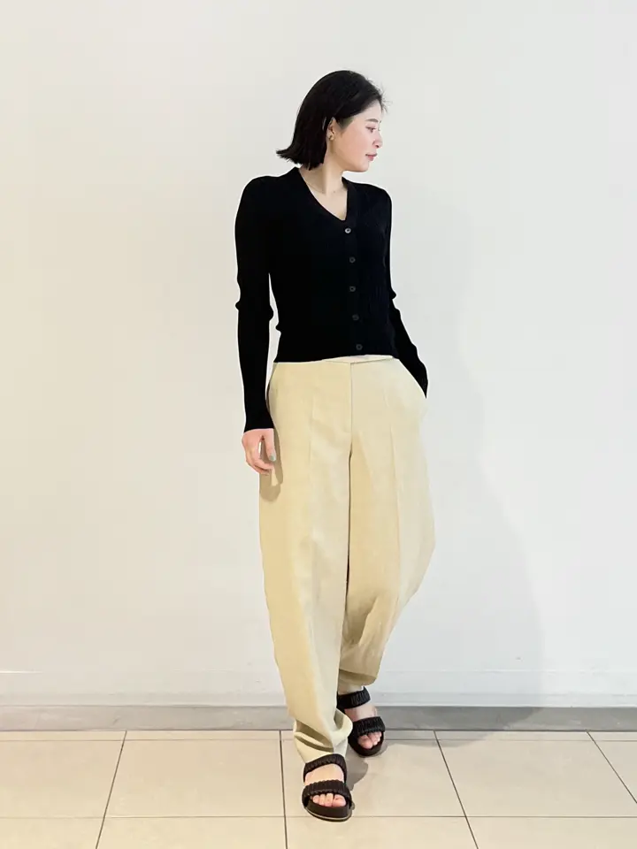 JOSEPH スタッフ コーディネート画像