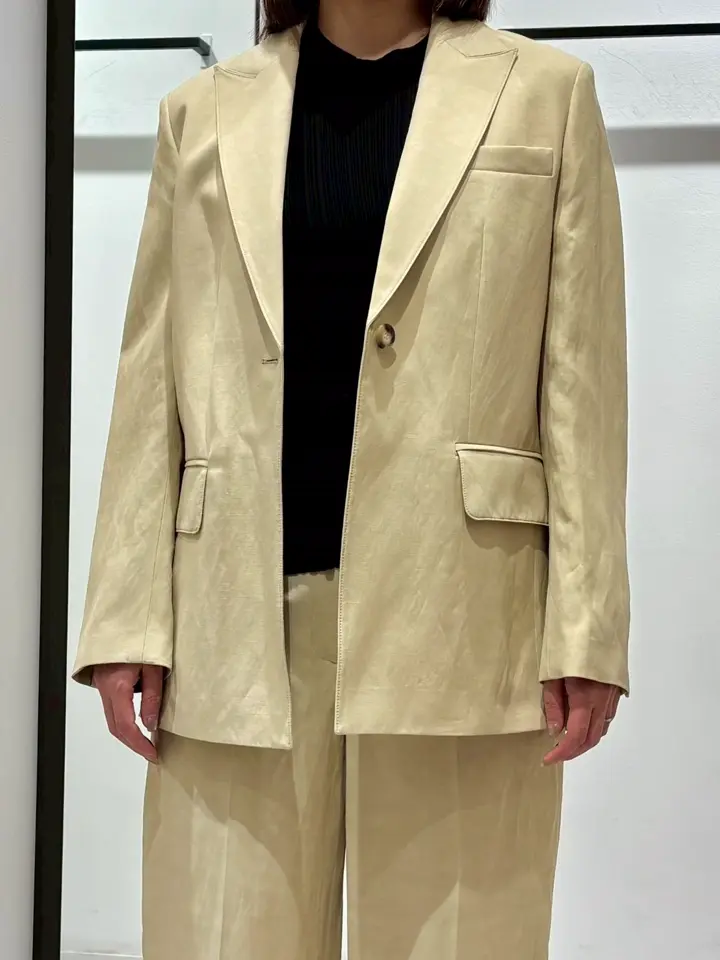 JOSEPH 小田 コーディネート画像