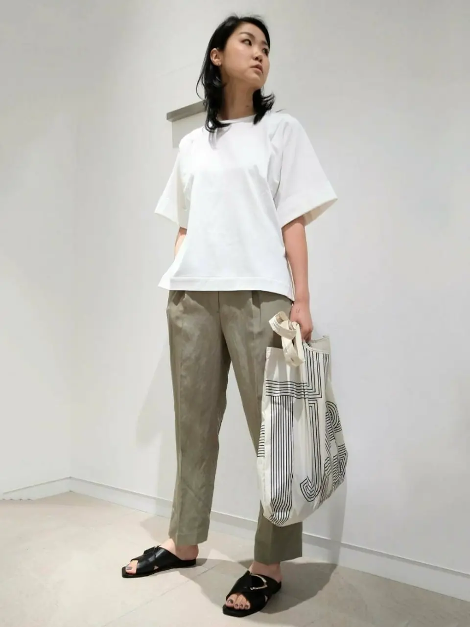 JOSEPH スタッフ コーディネート画像