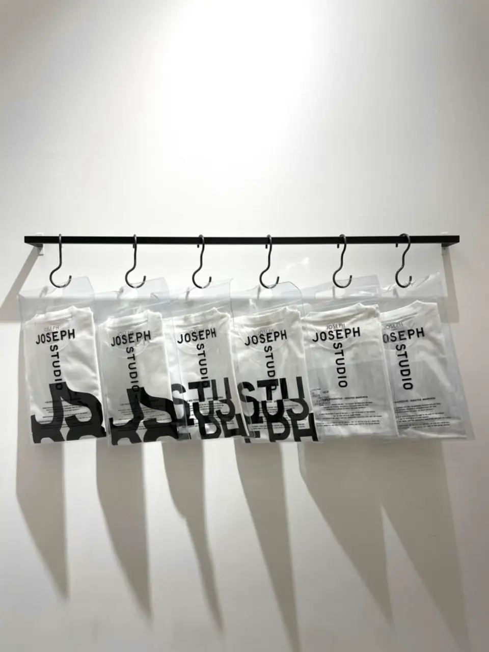 JOSEPH 小田 コーディネート画像