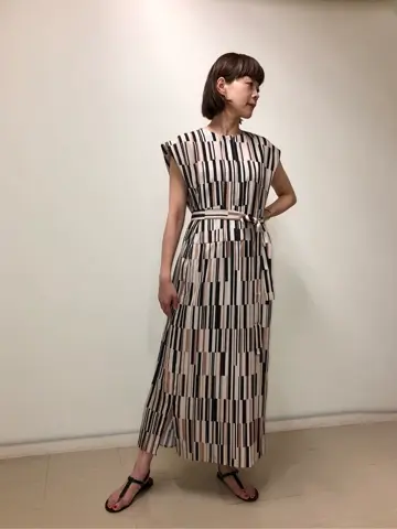 JOSEPH スタッフ コーディネート画像