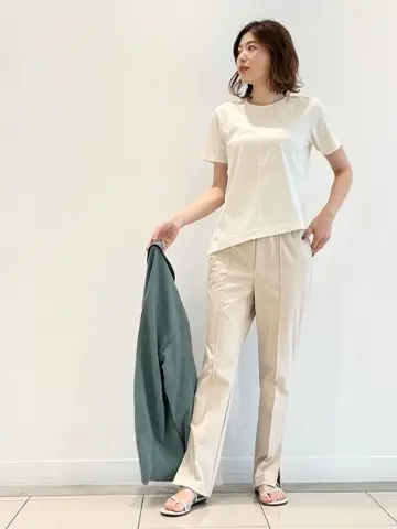 JOSEPH スタッフ コーディネート画像