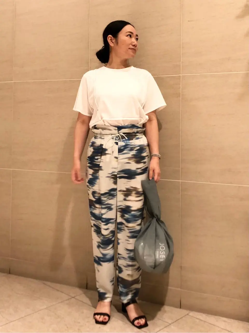  毛利 コーディネート画像