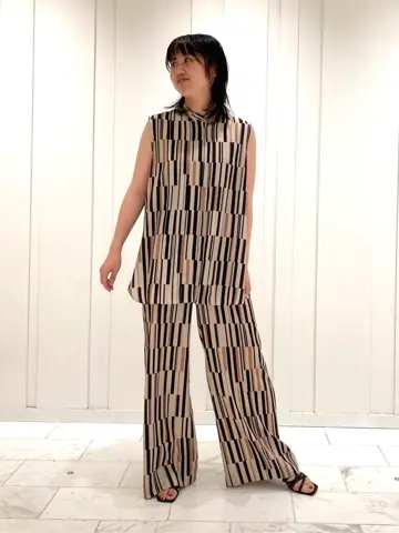 JOSEPH スタッフ コーディネート画像