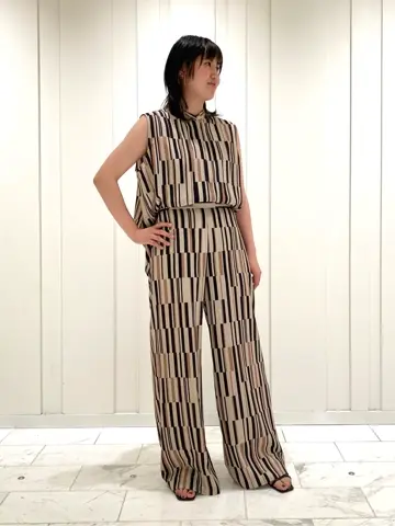 JOSEPH スタッフ コーディネート画像