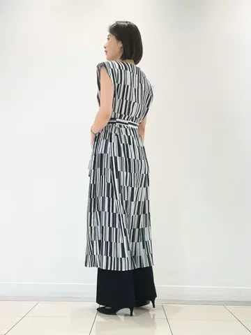 JOSEPH スタッフ コーディネート画像