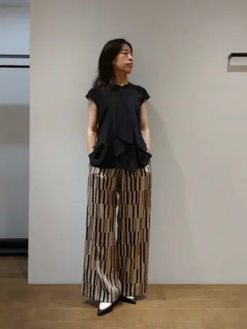 JOSEPH スタッフ コーディネート画像