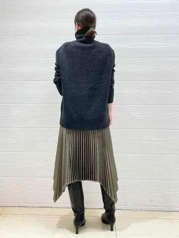 JOSEPH スタッフ コーディネート画像