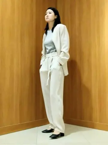 JOSEPH スタッフ コーディネート画像