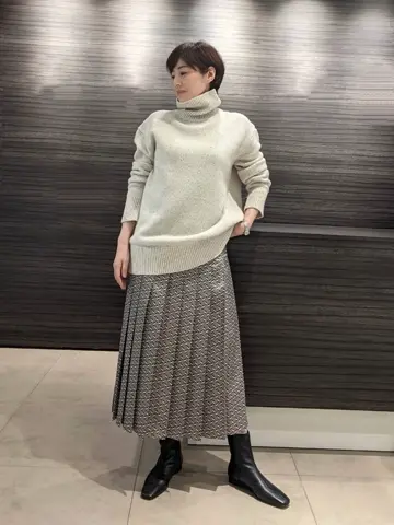 JOSEPH スタッフ コーディネート画像