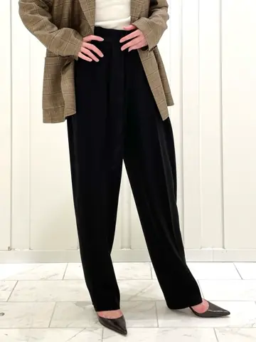 JOSEPH スタッフ コーディネート画像