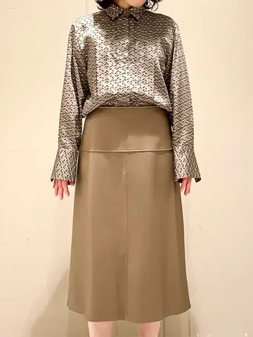 JOSEPH スタッフ コーディネート画像