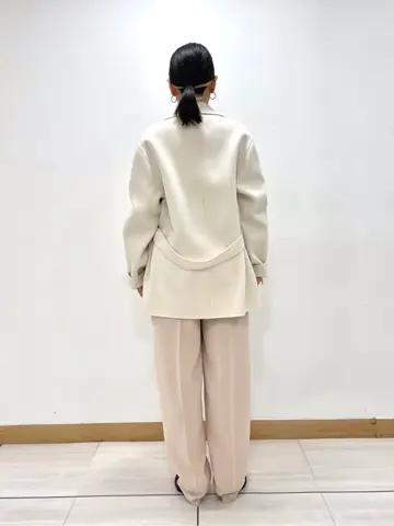 JOSEPH スタッフ コーディネート画像