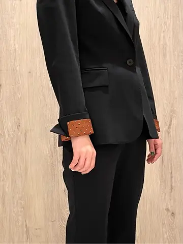 JOSEPH スタッフ コーディネート画像