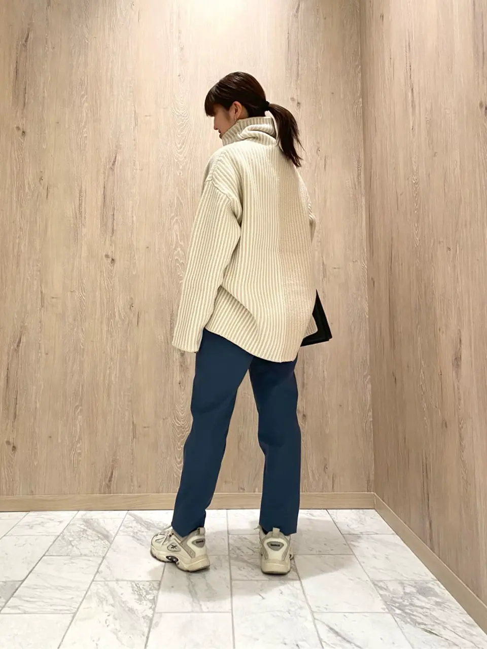 JOSEPH スタッフ コーディネート画像