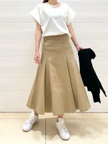 JOSEPH スタッフ コーディネート画像