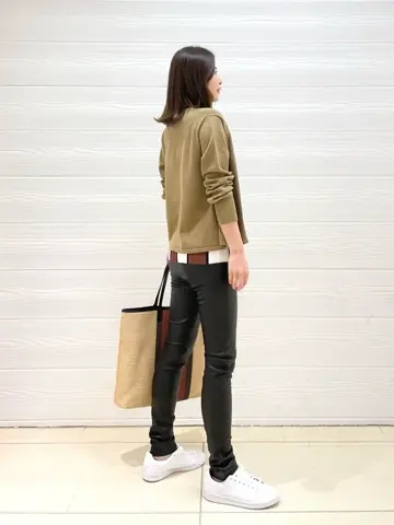 JOSEPH スタッフ コーディネート画像