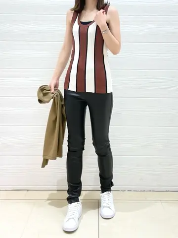 JOSEPH スタッフ コーディネート画像