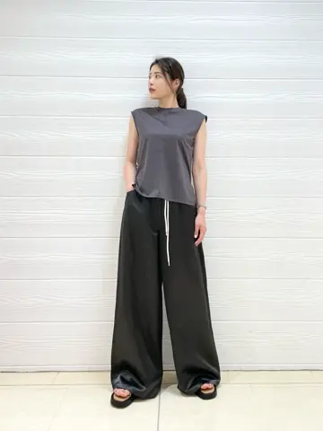 JOSEPH スタッフ コーディネート画像