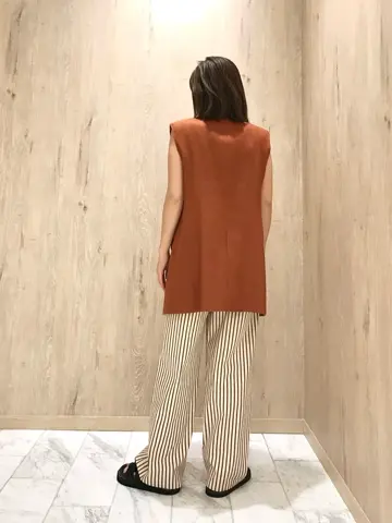 JOSEPH スタッフ コーディネート画像