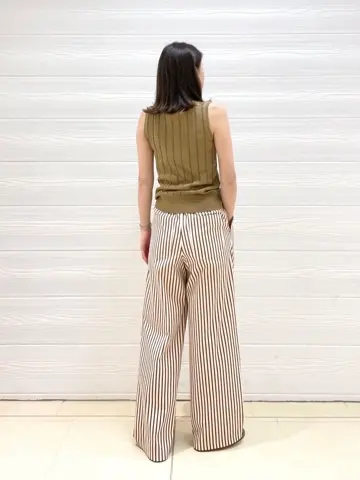 JOSEPH スタッフ コーディネート画像