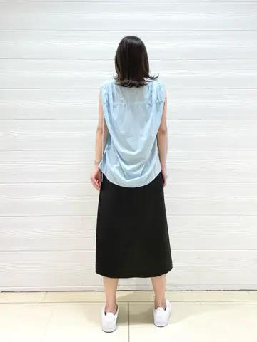 JOSEPH スタッフ コーディネート画像