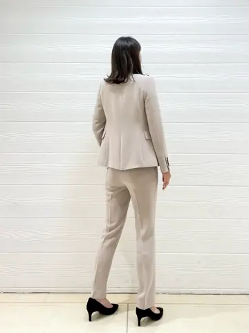 JOSEPH スタッフ コーディネート画像