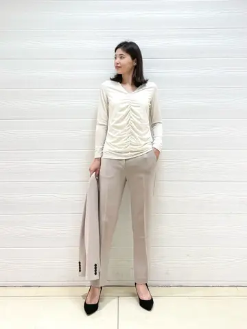 JOSEPH スタッフ コーディネート画像