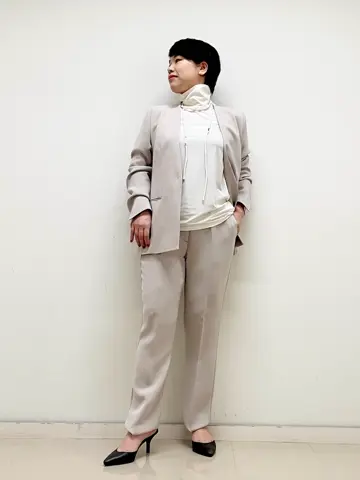 JOSEPH スタッフ コーディネート画像