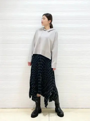 JOSEPH スタッフ コーディネート画像