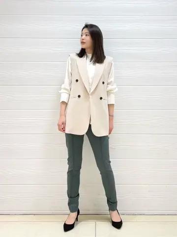 JOSEPH スタッフ コーディネート画像