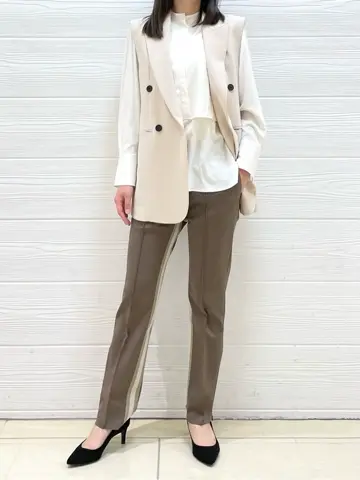 JOSEPH スタッフ コーディネート画像