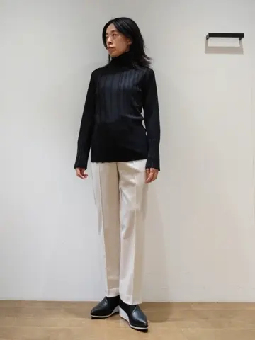 JOSEPH スタッフ コーディネート画像