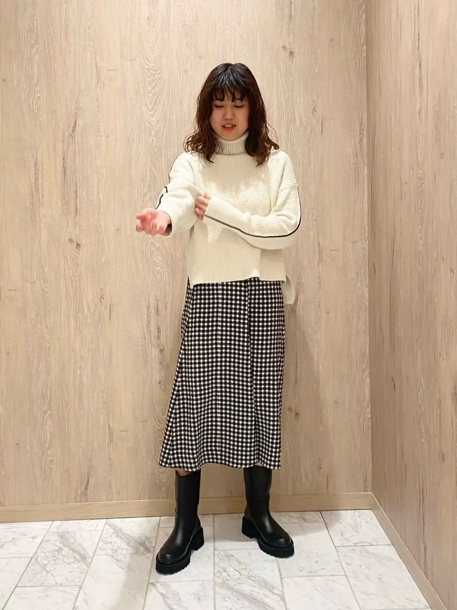 JOSEPH スタッフ コーディネート画像