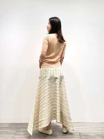 JOSEPH スタッフ コーディネート画像