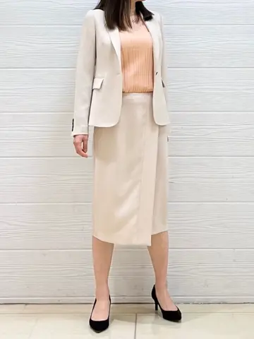 JOSEPH スタッフ コーディネート画像