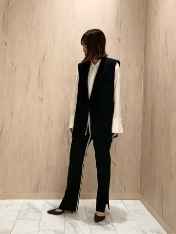 JOSEPH スタッフ コーディネート画像