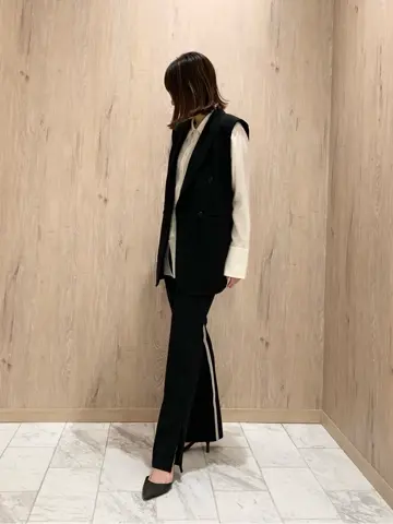 JOSEPH スタッフ コーディネート画像