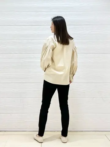 JOSEPH スタッフ コーディネート画像